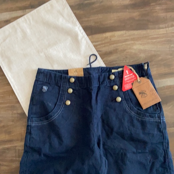 High waisted French connection jeans. - Picture 2 of 5